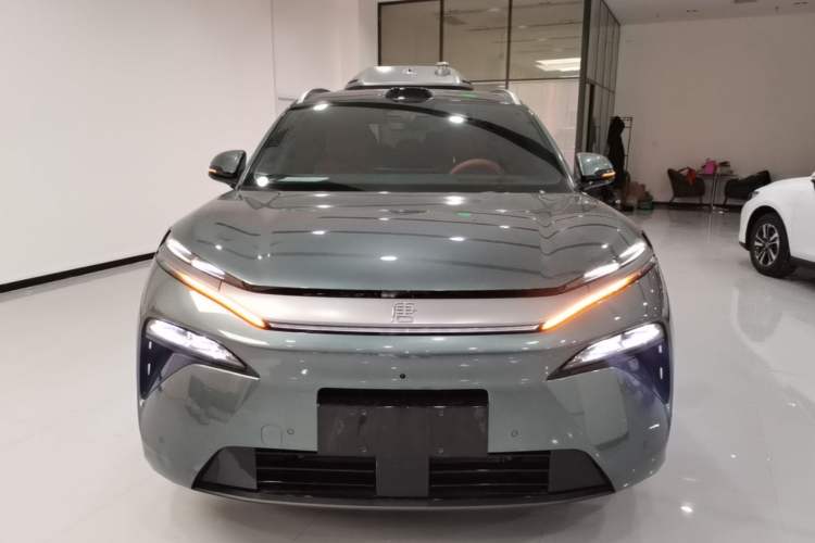 Used BYD Tang L 2025 DM 175KM Drone Player Edition Front