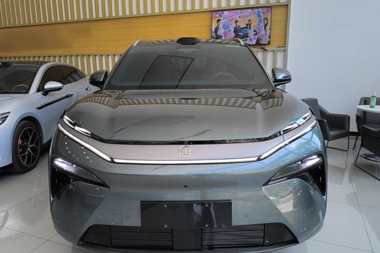 Used BYD Tang L 2025 EV 670KM LiDAR Flagship Version Front