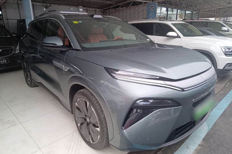 Used BYD Tang L 2025 DM 175KM Drone Player Edition Front Right 45 Deg
