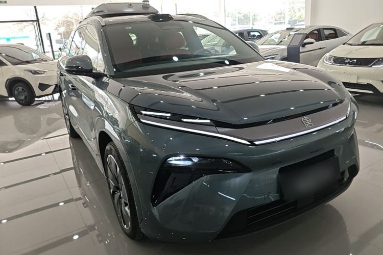 Used BYD Tang L 2025 DM 175KM Drone Player Edition Front Right 45 Deg