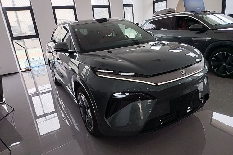 Used BYD Tang L 2025 EV 600KM All-Wheel-Drive LiDAR Flagship Model Front Right 45 Deg