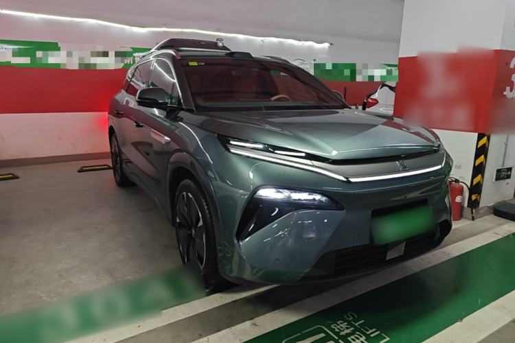 Used BYD Tang L 2025 DM 175KM Drone Player Edition Front Right 45 Deg