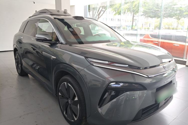 Used BYD Tang L 2025 DM 175KM Drone Player Edition Front Right 45 Deg