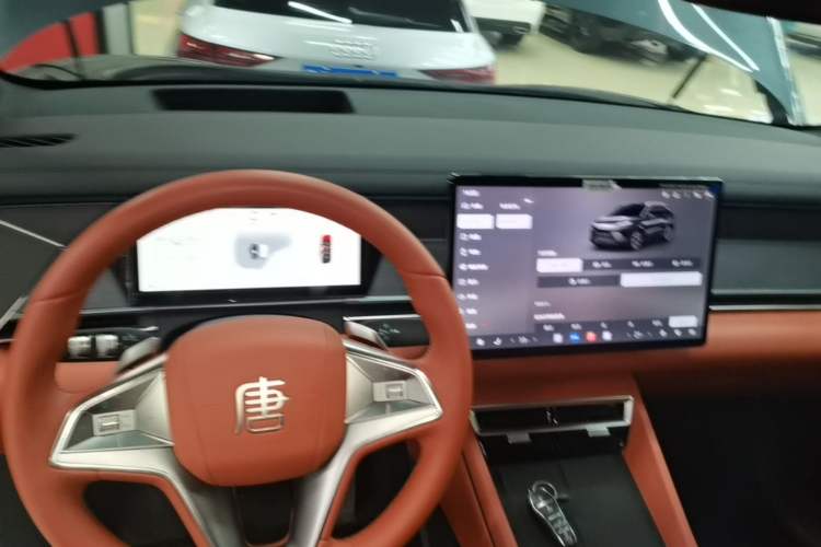 Used BYD Tang L 2025 DM 175KM Drone Player Edition Gear Lever