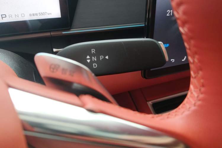 Used BYD Tang L 2025 DM 175KM Drone Player Edition Gear Lever