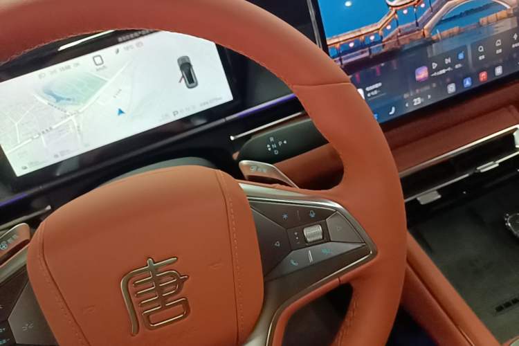 Used BYD Tang L 2025 DM 175KM Drone Player Edition Gear Lever
