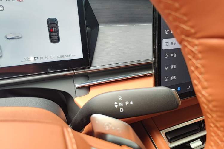 Used BYD Tang L 2025 DM 175KM Drone Player Edition Gear Lever