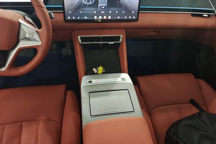Used BYD Tang L 2025 DM 175KM Drone Player Edition Gear Lever