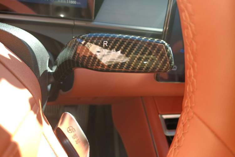 Used BYD Tang L 2025 EV 670KM LiDAR Flagship Version Gear Lever