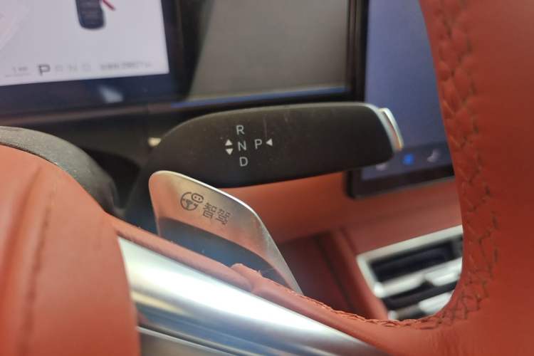 Used BYD Tang L 2025 EV 670KM LiDAR Flagship Version Gear Lever