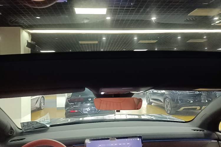 Used BYD Tang L 2025 EV with 670 km Range LiDAR and Premium Features Headliner