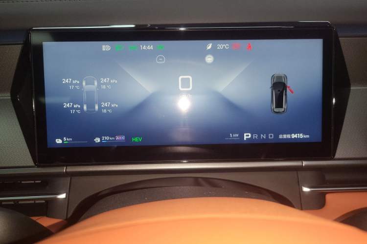 Used BYD Tang L 2025 DM 215KM LiDAR Flagship Model Instrument Cluster