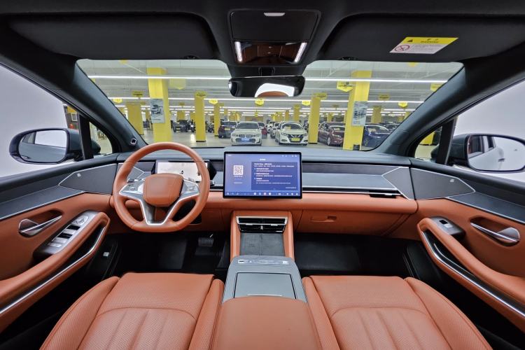 Used BYD Tang L 2025 DM 175KM Drone Player Edition Interior 1