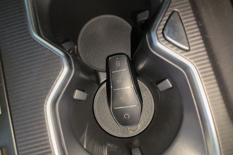 Used BYD Tang L 2025 DM 175KM Drone Player Edition Interior 1