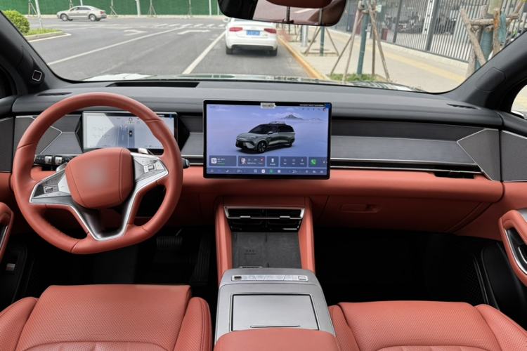 Used BYD Tang L 2025 DM 175KM Drone Player Edition Interior 10