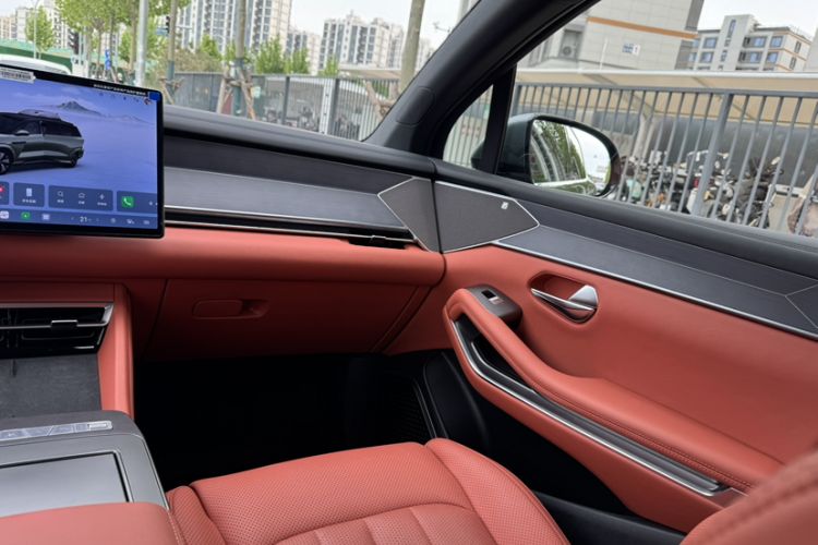 Used BYD Tang L 2025 DM 175KM Drone Player Edition Interior 11