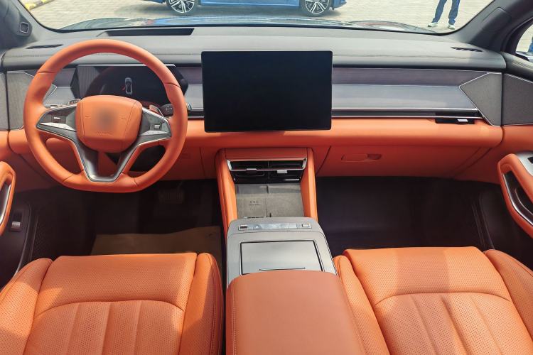 Used BYD Tang L 2025 DM 175KM Drone Player Edition Interior 2