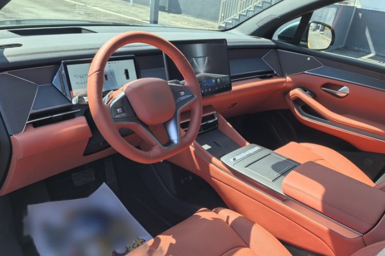 Used BYD Tang L 2025 EV 670KM LiDAR Flagship Version Interior 3