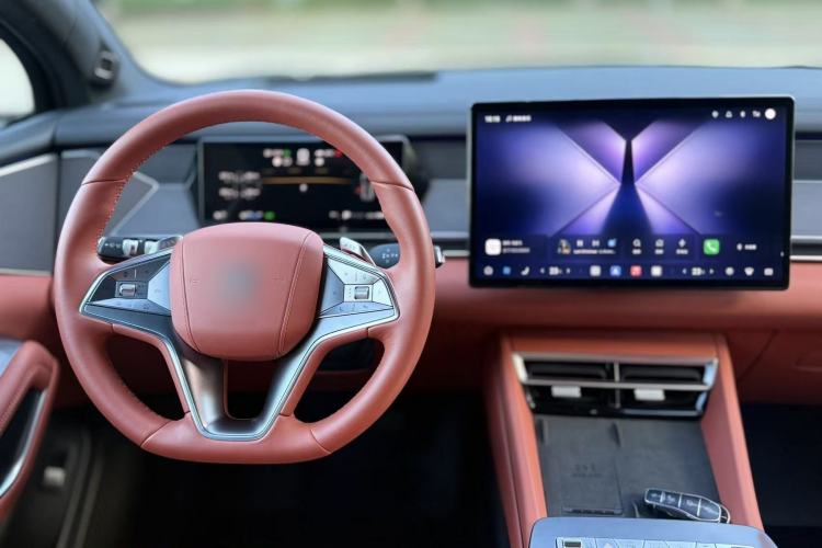Used BYD Tang L 2025 DM 175KM Drone Player Edition Interior 3