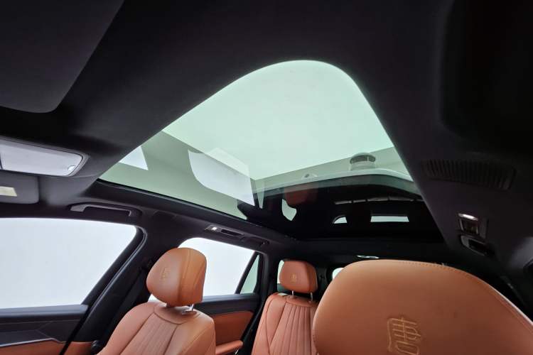 Used BYD Tang L 2025 DM 175KM Drone Player Edition Interior 5