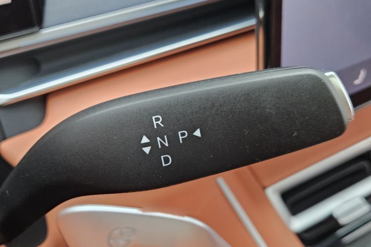 Used BYD Tang L 2025 DM 175KM Drone Player Edition Interior 7