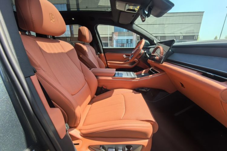 Used BYD Tang L 2025 EV 670KM LiDAR Flagship Version Interior 9