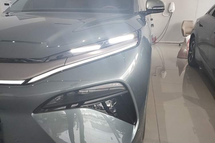 Used BYD Tang L 2025 DM 200KM Four-Wheel Drive LiDAR Flagship Model Left Front Headlight