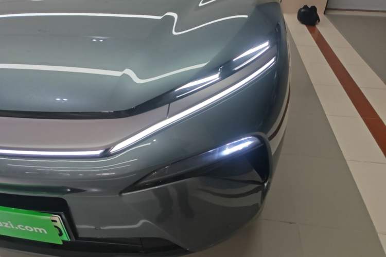 Used BYD Tang L 2025 DM 175KM Drone Player Edition Left Front Headlight