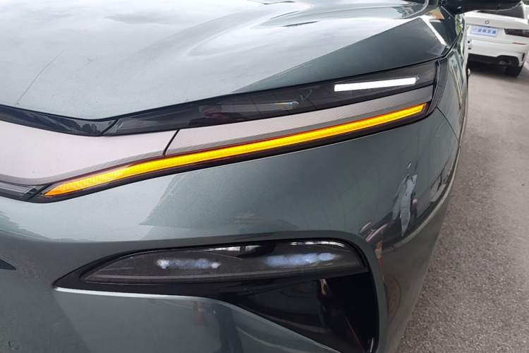Used BYD Tang L 2025 DM 175KM Drone Player Edition Left Front Headlight