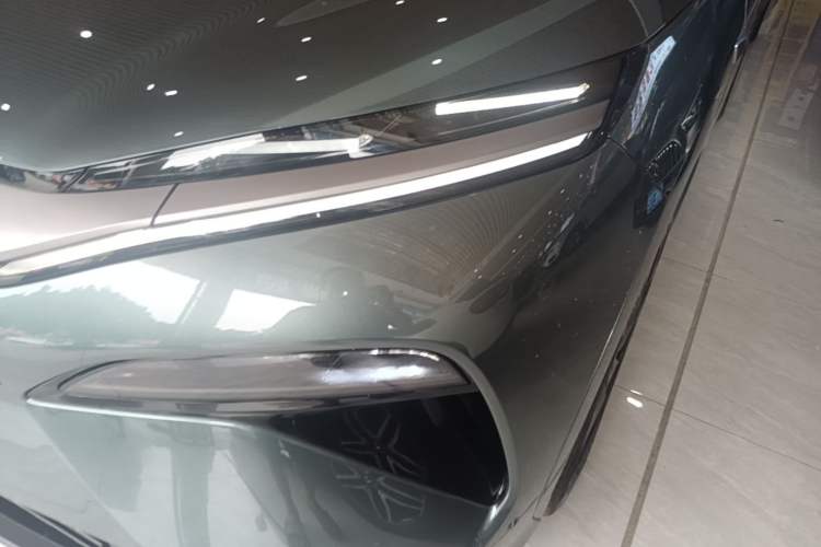 Used BYD Tang L 2025 DM 175KM Drone Player Edition Left Front Headlight