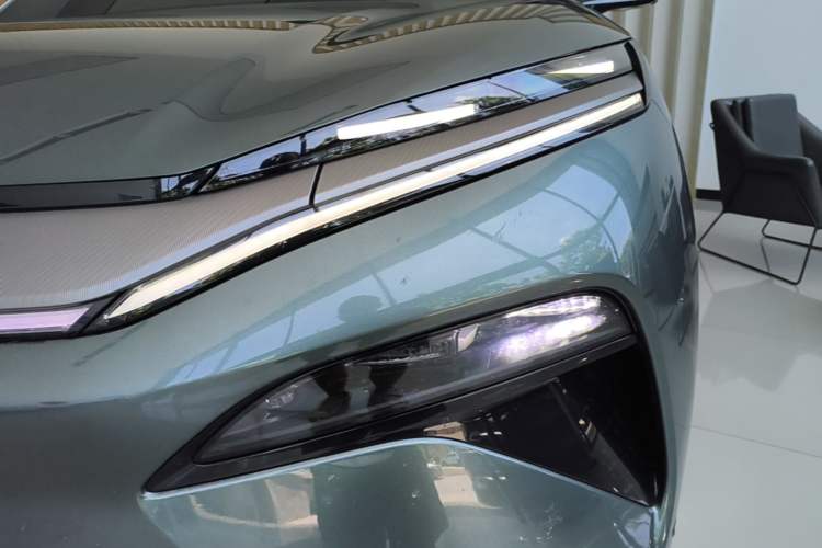 Used BYD Tang L 2025 EV 670KM LiDAR Flagship Version Left Front Headlight