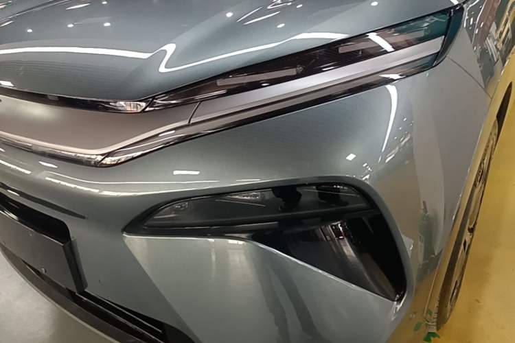 Used BYD Tang L 2025 DM 175KM Drone Player Edition Left Front Headlight