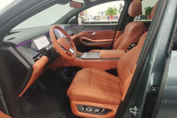 Used BYD Tang L 2025 DM 175KM Drone Player Edition Left Front Seat