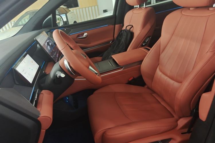 Used BYD Tang L 2025 DM 175KM Drone Player Edition Left Front Seat