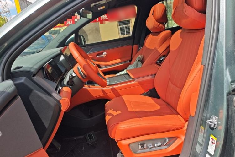Used BYD Tang L 2025 DM 175KM Drone Player Edition Left Front Seat
