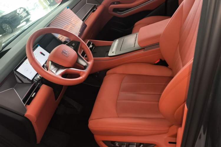 Used BYD Tang L 2025 DM 175KM Drone Player Edition Left Front Seat