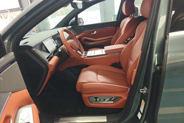 Used BYD Tang L 2025 DM 175KM Drone Player Edition Left Front Seat