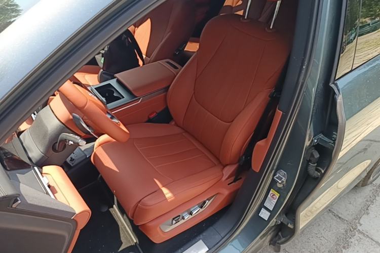 Used BYD Tang L 2025 DM 175KM Drone Player Edition Left Front Seat