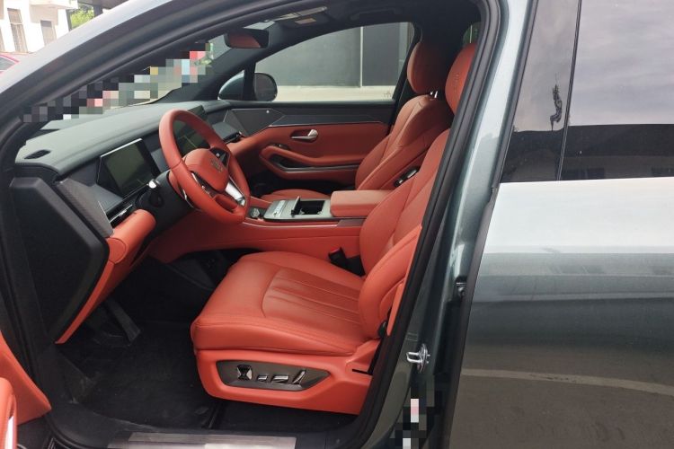 Used BYD Tang L 2025 DM 175KM Drone Player Edition Left Front Seat