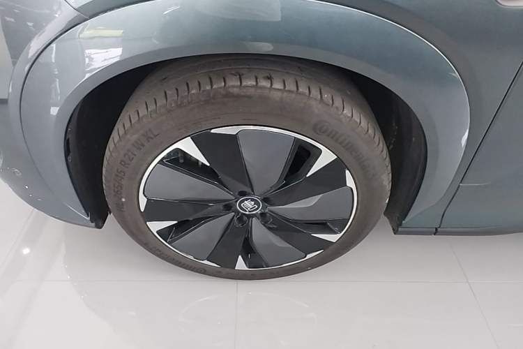 Used BYD Tang L 2025 EV 600KM All-Wheel-Drive LiDAR Flagship Model Left Front Wheel Hub