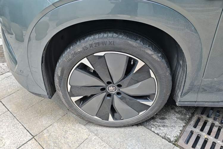 Used BYD Tang L 2025 DM 175KM Drone Player Edition Left Front Wheel Hub