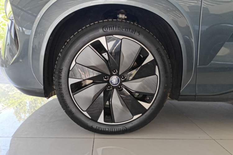 Used BYD Tang L 2025 DM 175KM Drone Player Edition Left Front Wheel Hub