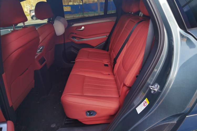 Used BYD Tang L 2025 DM 200KM Four-Wheel Drive LiDAR Flagship Model Left Rear Seat
