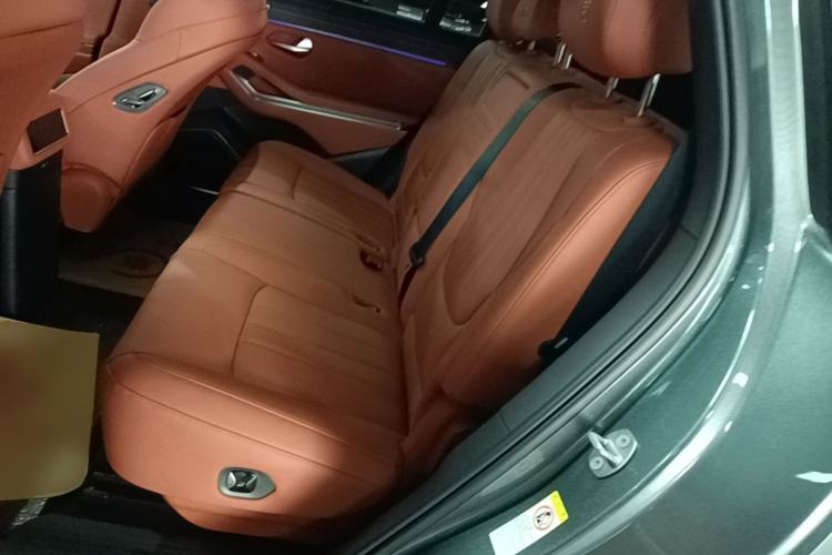 Used BYD Tang L 2025 DM 175KM Drone Player Edition Left Rear Seat