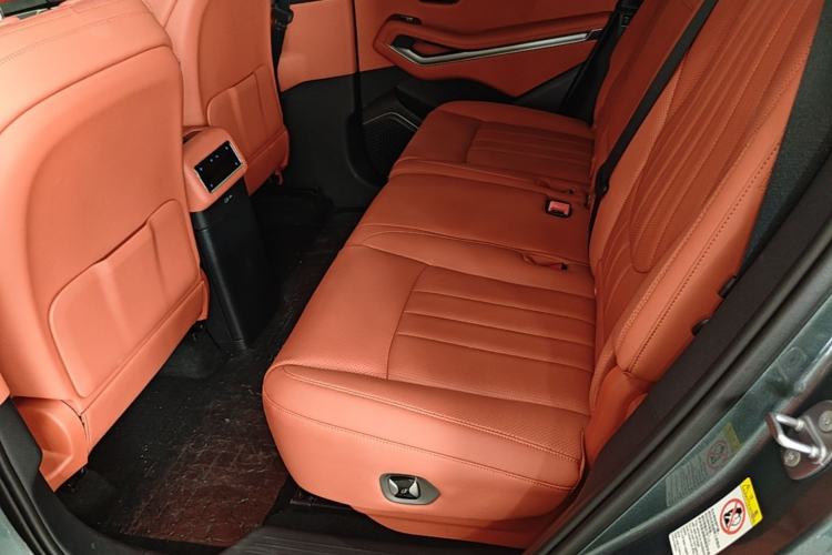 Used BYD Tang L 2025 DM 175KM Drone Player Edition Left Rear Seat