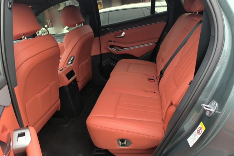 Used BYD Tang L 2025 DM 175KM Drone Player Edition Left Rear Seat