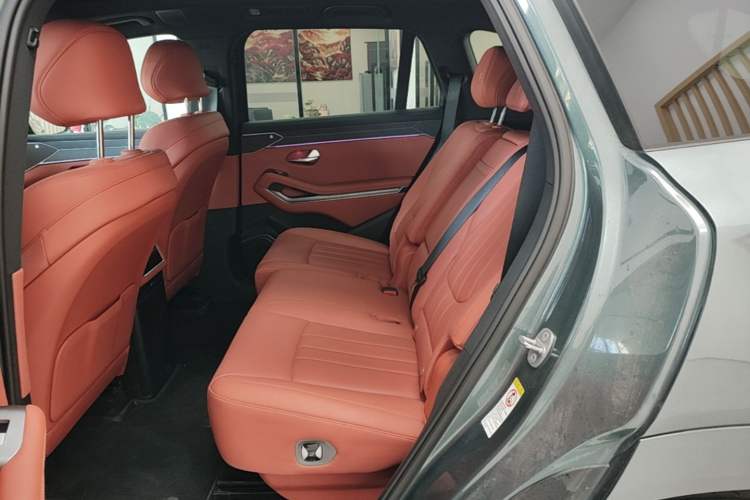 Used BYD Tang L 2025 DM 175KM Drone Player Edition Left Rear Seat