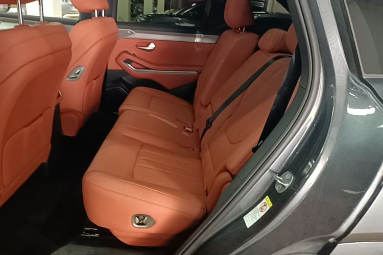 Used BYD Tang L 2025 DM 200KM Four-Wheel Drive LiDAR Flagship Model Left Rear Seat