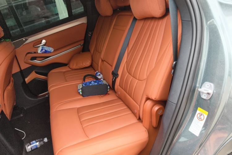 Used BYD Tang L 2025 DM 200KM Four-Wheel Drive LiDAR Flagship Model Left Rear Seat