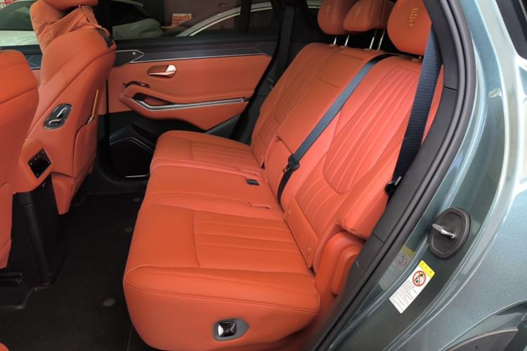 Used BYD Tang L 2025 EV 670KM LiDAR Flagship Version Left Rear Seat